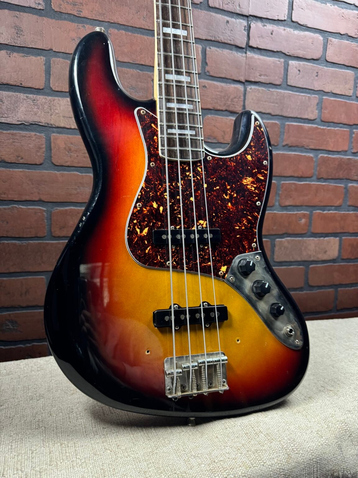 4 String J-bass Custom Built Electric Bass Guitar - Tone Burst - Image 3