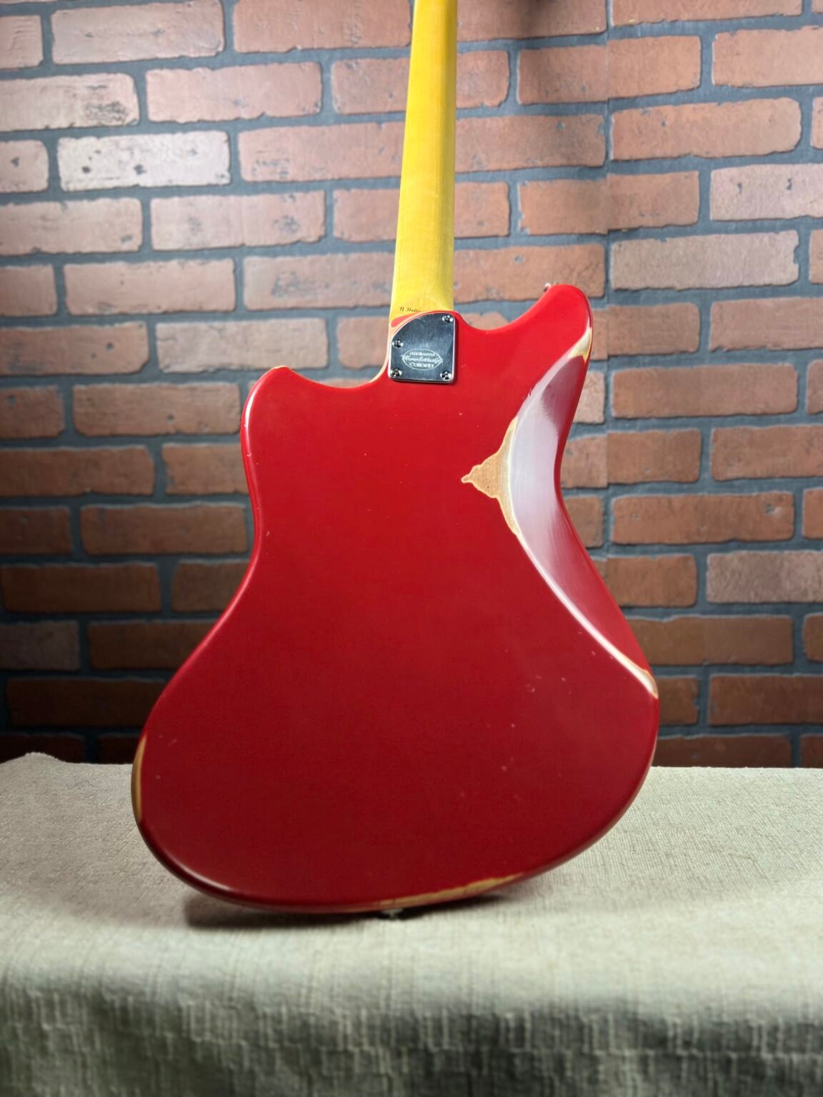 Bobcat Custom Relic with Squid Tremolo - Dakota Red - Image 4