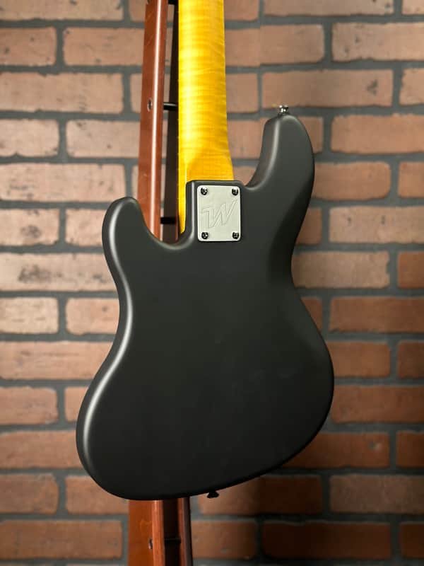 Woodcraft JB4 Mini "Shortest-Scale" 4-String Electric Bass Black - 27" Scale, Black - Image 9